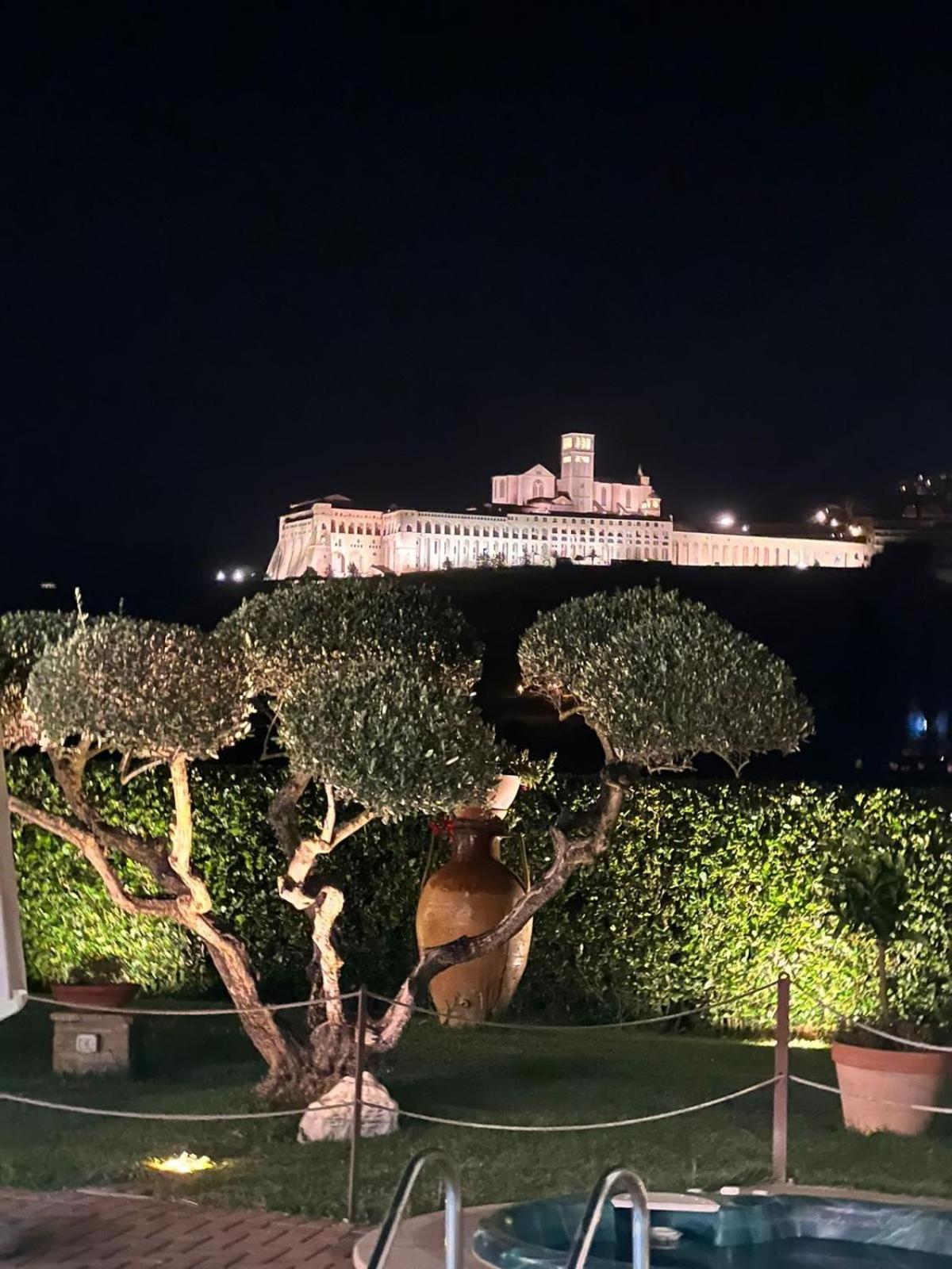Villa Unica Assisi Agri-Charming House Exterior foto