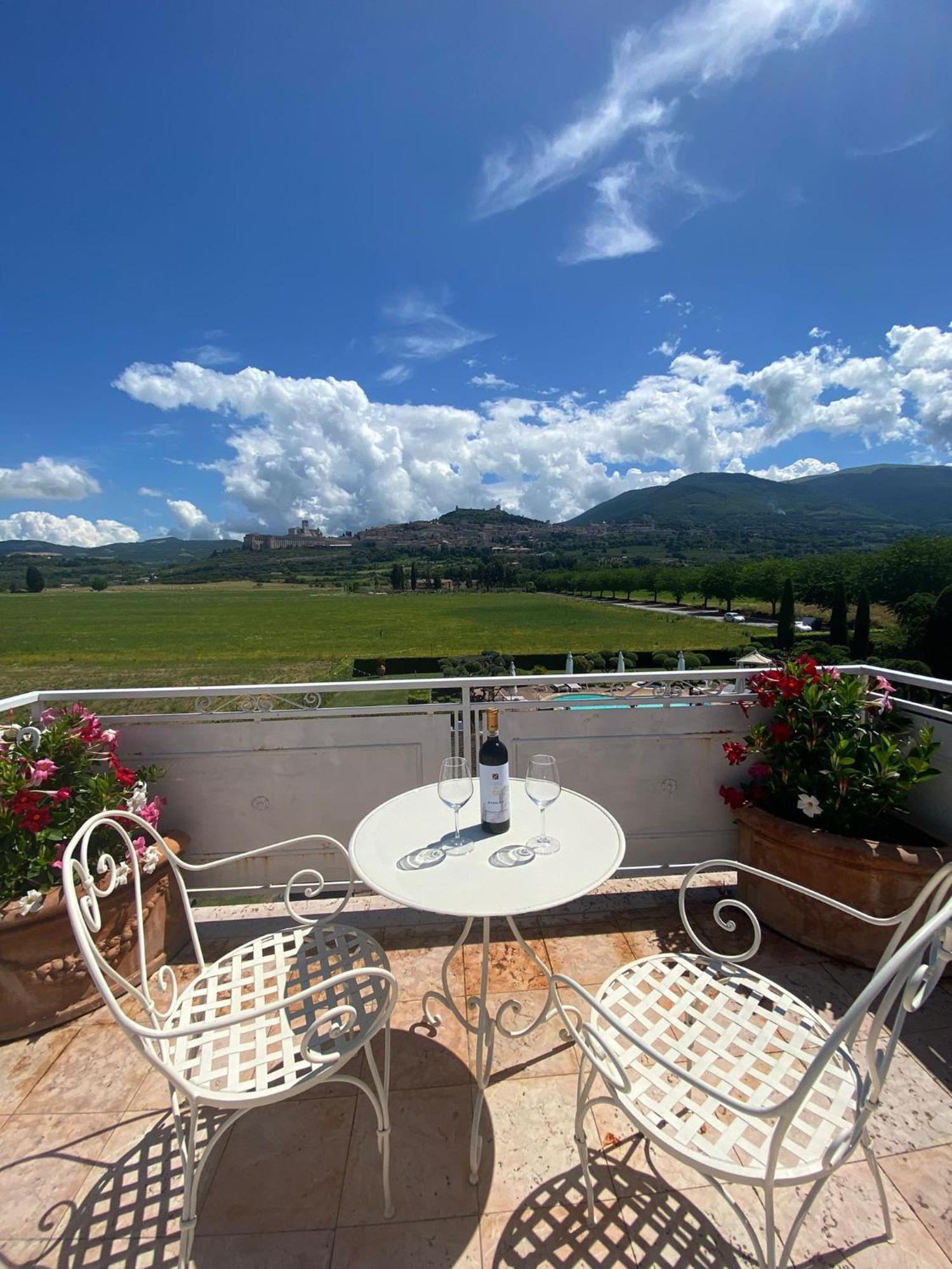 Villa Unica Assisi Agri-Charming House Exterior foto